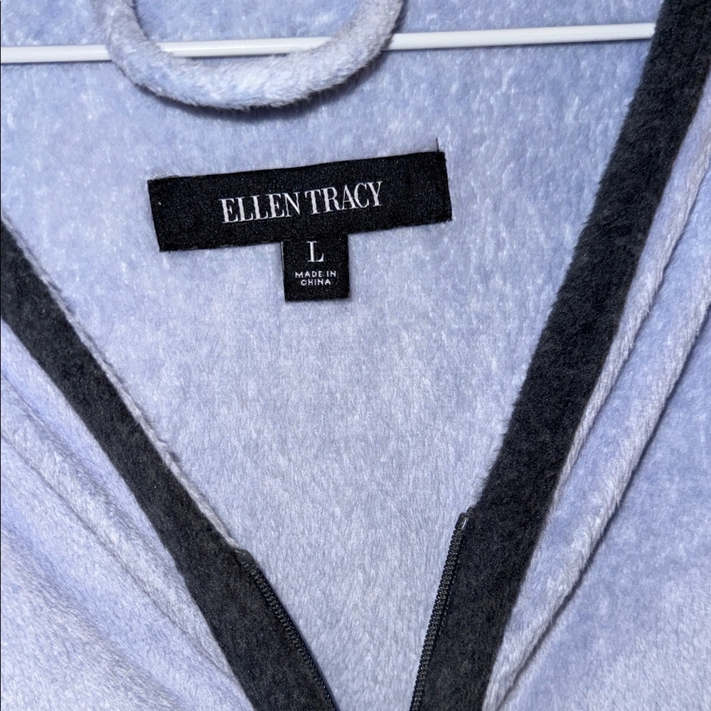 Size L Ellen Tracy Women's Soft Light Blue Zip Robe with Pockets